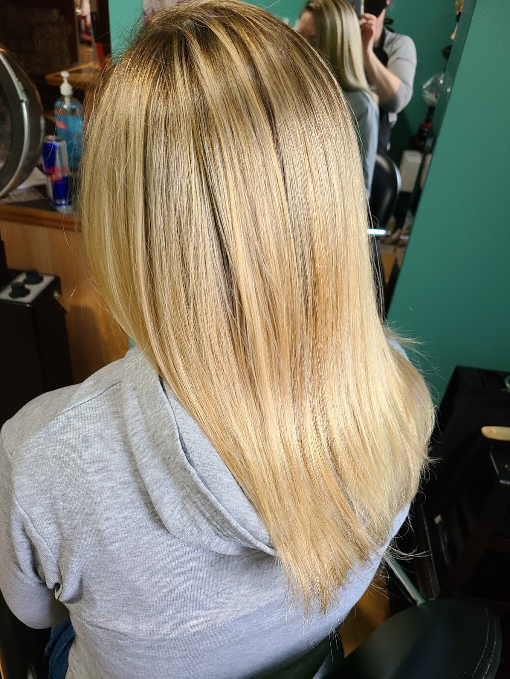 Studio 43 Salon and Spa Muskoka | 43 Douglas Dr, Bracebridge, ON P1L 1W9, Canada | Phone: (705) 787-8572