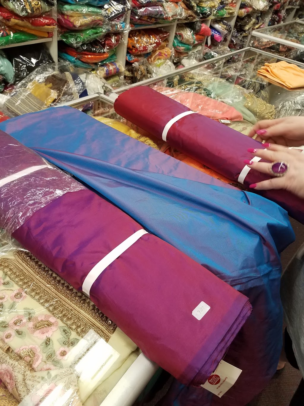 Vicky Cloth House Ltd | 8148 128 St, Surrey, BC V3W 1R1, Canada | Phone: (604) 598-8395