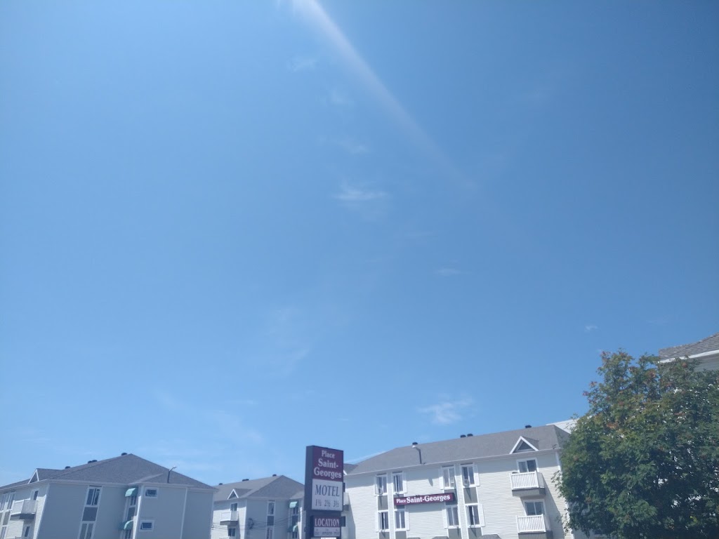 Place St Georges | 104 Chem. des Raymond, Rivière-du-Loup, QC G5R 4S7, Canada | Phone: (418) 862-1484