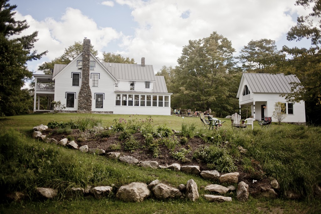 The Notch House | 5768 VT-5A, Barton, VT 05822, USA | Phone: (646) 535-9068