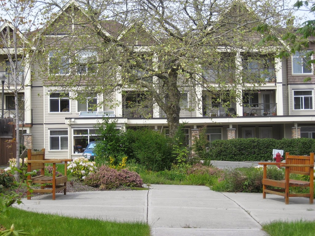Legion Manor Retirement Living | 7601 E Saanich Rd, Saanichton, BC V8M 0A4, Canada | Phone: (250) 652-3261