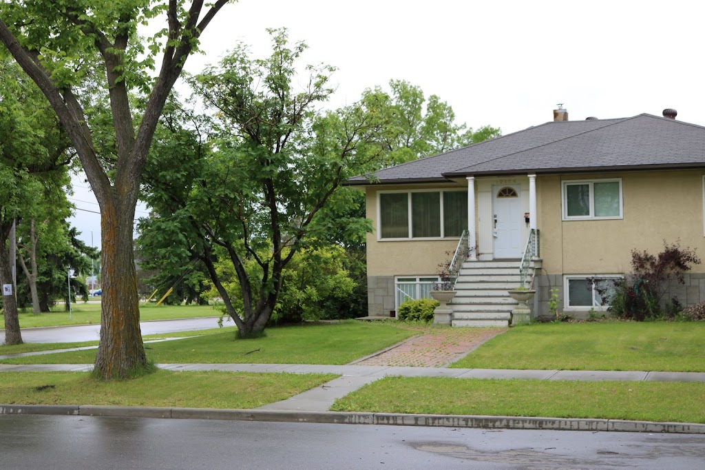 Central Edmonton Rentals | 12104 106 St, Edmonton, AB T5G 2R8, Canada | Phone: (780) 717-9265