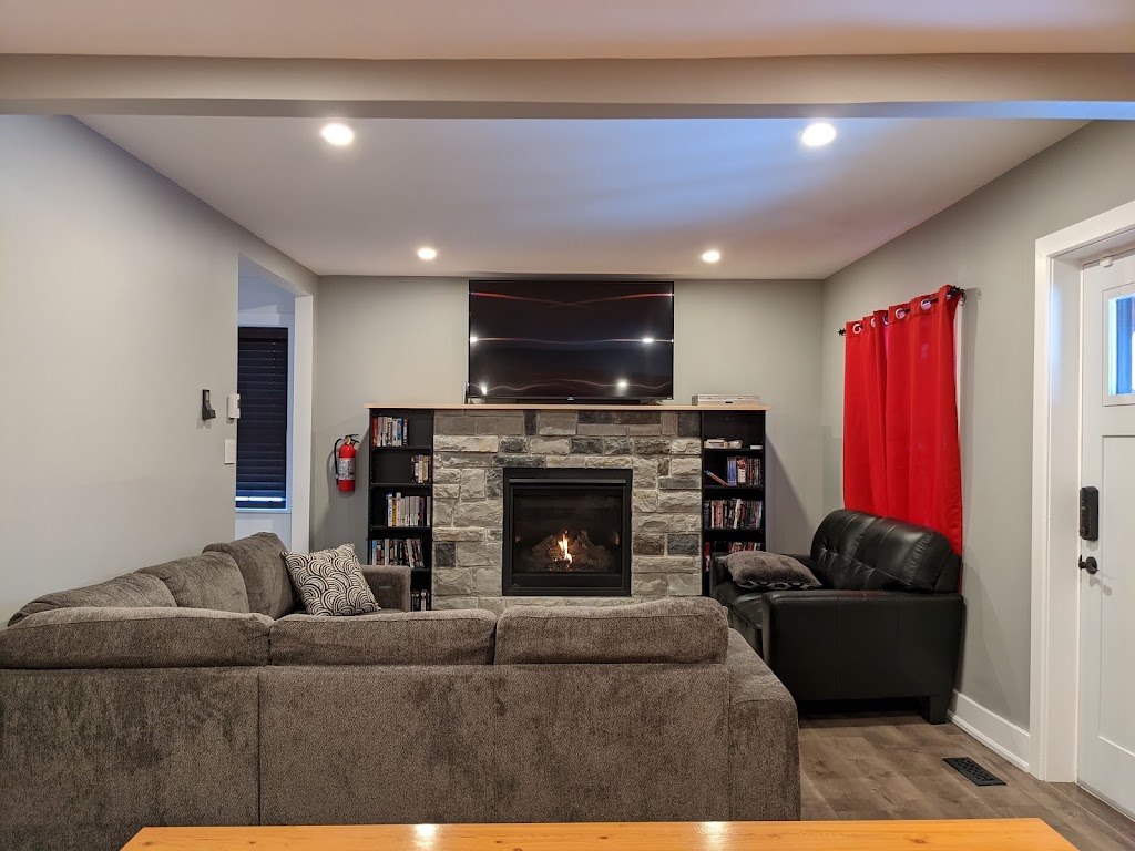 Black Timbers Getaway | 12595 511, Calabogie, ON K0J 1H0, Canada | Phone: (613) 301-5851