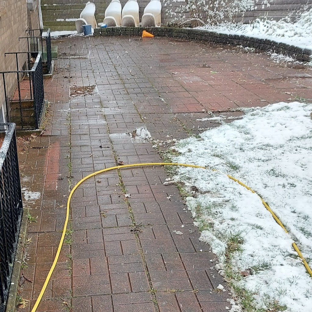 Pro Pressure Wash | 3900 Round Lake Rd, Inverary, ON K0H 1X0, Canada | Phone: (613) 532-5435