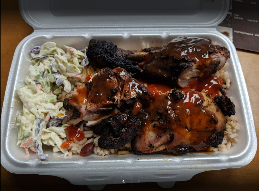 Roses Halal Kitchen | 1960 Lawrence Ave E, Scarborough, ON M1R 2Z1, Canada | Phone: (416) 546-5375