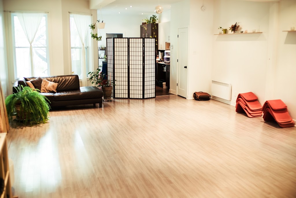 Centre de Formation de la Géosophie | 218 Chem. du Pinacle, Frelighsburg, QC J0J 1C0, Canada | Phone: (438) 338-6460