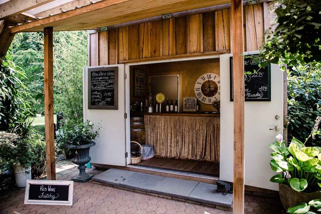 Woodbridge Ponds | 3387 Tolmie Rd, Abbotsford, BC V3G 2T9, Canada | Phone: (604) 823-0222