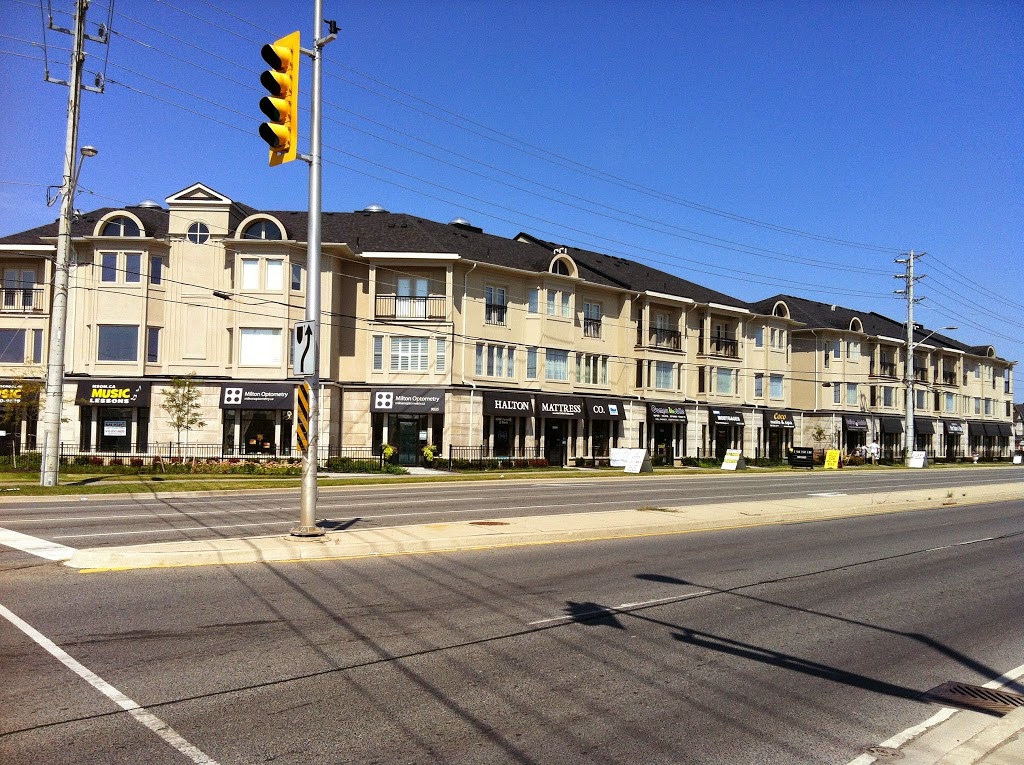 Thompson Square Shopping Plaza | 9037 Derry Rd E, Milton, ON L9T 7Y9, Canada