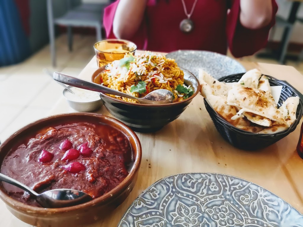 Leela Indian Food Bar | 3108 Dundas St W, Toronto, ON M6P 2A1, Canada | Phone: (416) 769-7777
