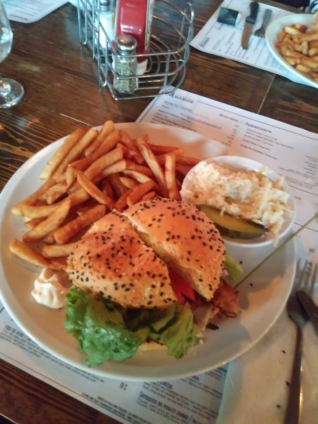 Brasserie Le Manoir Lachine | 625 32e Avenue, Lachine, QC H8T 3G6, Canada | Phone: (514) 637-1212