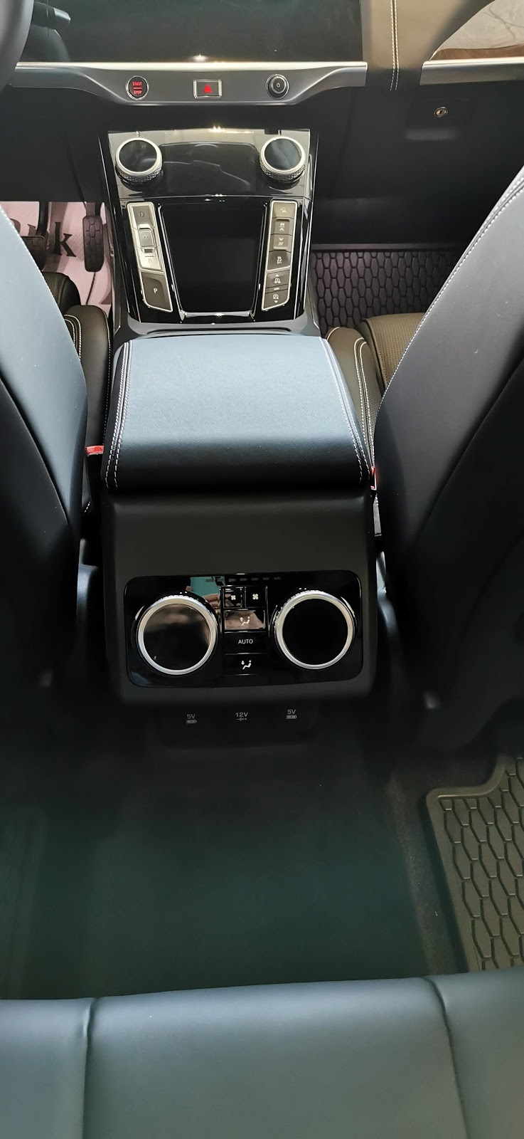 Jaguar Metro West | 610 Kipling Ave, Etobicoke, ON M8Z 5G1, Canada | Phone: (416) 252-1010