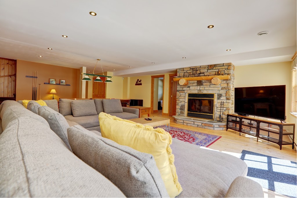 Chalet no. 53 by Fiddler Lake Resort (Cerf-Deer) | 48 Chem. Fiddleridge Resort, Mille-Isles, QC J0R 1A0, Canada | Phone: (438) 925-7727