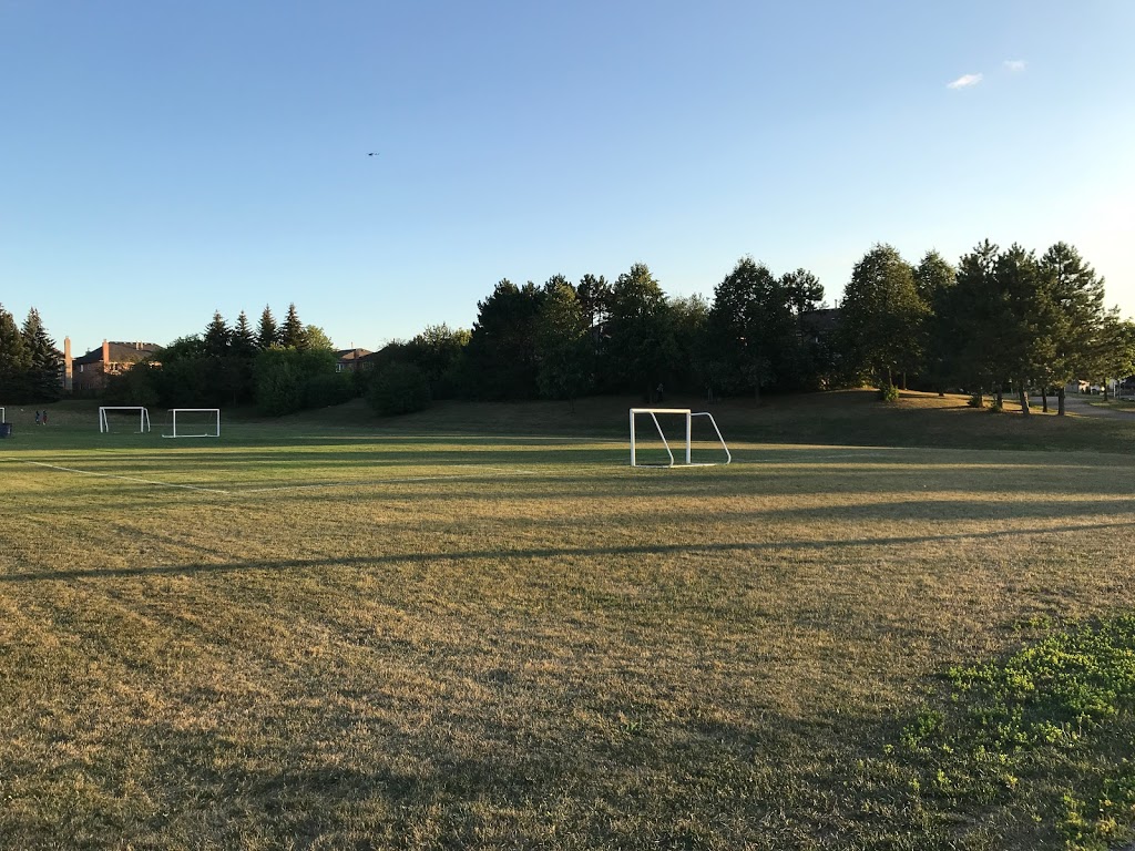Robert J. Lee Public School | 160 Mountainash Rd, Brampton, ON L6R 1J1, Canada | Phone: (905) 792-2195