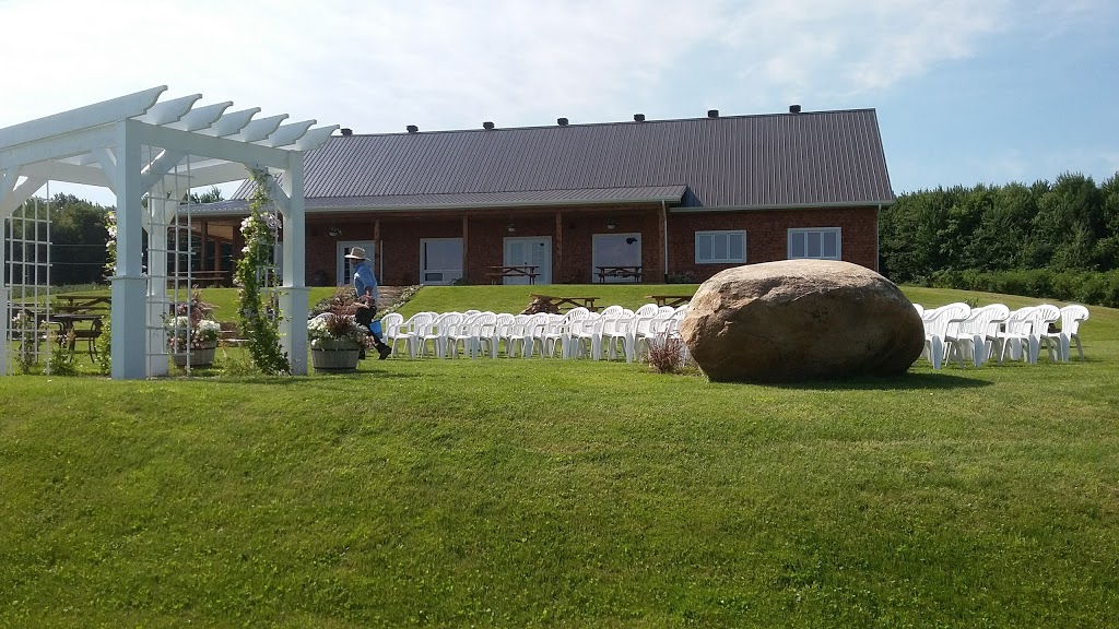 Le Pavillon Du Verger | 2232 Montée Brooks, Franklin, QC J0S 1E0, Canada | Phone: (450) 827-2742