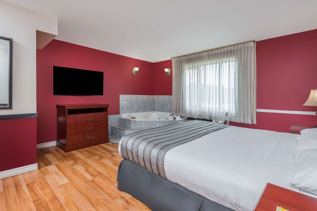 Super 8 by Wyndham Guelph | Silver Crk N, 281 Woodlawn Rd W, Guelph, ON N1H 7K7, Canada | Phone: (519) 836-5850