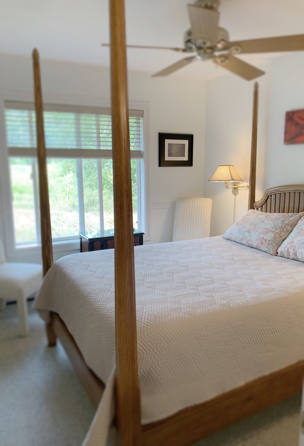 Otters Pond Bed and Breakfast | 100 Tomihi Dr, Eastsound, WA 98245, USA | Phone: (360) 376-8844