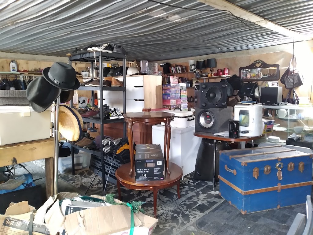 Les puces à Léo | 275 2e Rang S, Tring-Jonction, QC G0N 1X0, Canada | Phone: (418) 891-1155