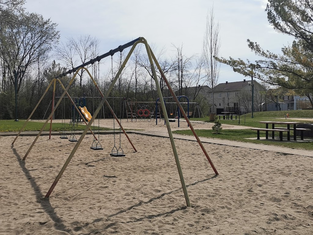 Centre de la Petite Enfance Harmonie Soleil | 2400 Av. de la Volière, Laval, QC H7L 4B6, Canada | Phone: (450) 963-2519
