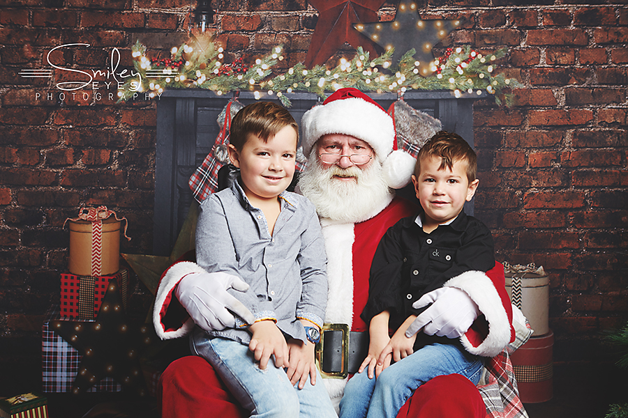 Smiley Eyes Photography | Westview Crescent, Spruce Grove, AB T7X 1K9, Canada | Phone: (780) 240-9032