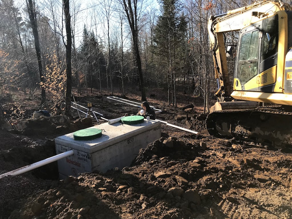 McLab Excavation - Installation Septique | 344 Rue des Étoiles, Saint-Hippolyte, QC J8A 0L7, Canada | Phone: (450) 367-6090