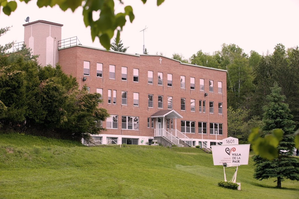 Centre Villa de la Paix (Dépendances alcools & drogues) | 1601 Rue Rochon, Chertsey, QC J0K 3K0, Canada | Phone: (450) 882-4848