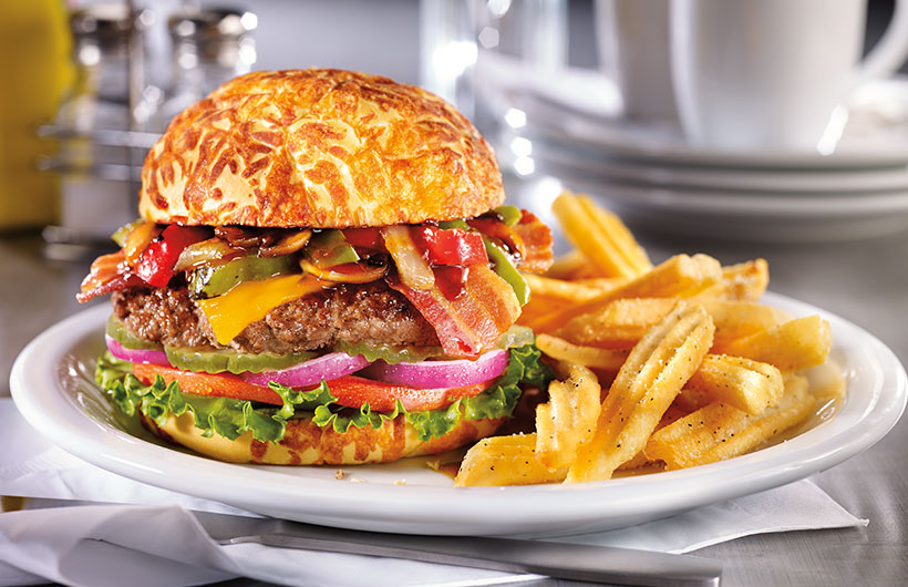 Dennys | 40 Courtneypark Dr E, Mississauga, ON L5T 2Y3, Canada | Phone: (905) 565-6161
