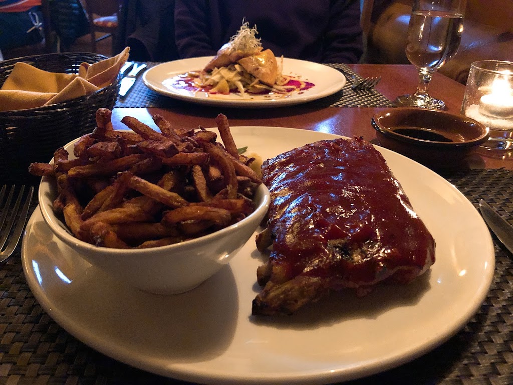 La Petite Cachée | 2681 Chem. du Village, Mont-Tremblant, QC J8E 1H8, Canada | Phone: (819) 425-2654