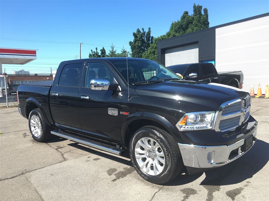 Action Auto Sales Inc. | 549 Woodward Ave, Hamilton, ON L8H 6P2, Canada | Phone: (877) 279-7012