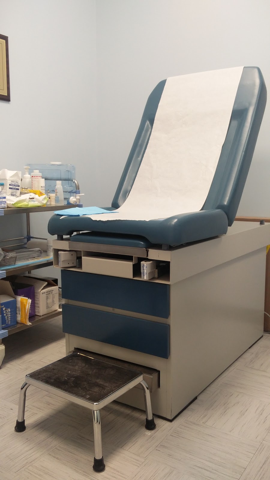 Karmy Clinic | 228 Lakeshore Rd W, Mississauga, ON L5H 1G6, Canada | Phone: (905) 278-5158