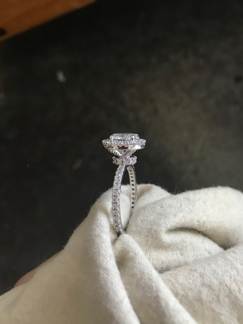 Aristor Jewelry | 3842 Boul Notre-Dame, Laval, QC H7V 1R9, Canada | Phone: (450) 688-7899