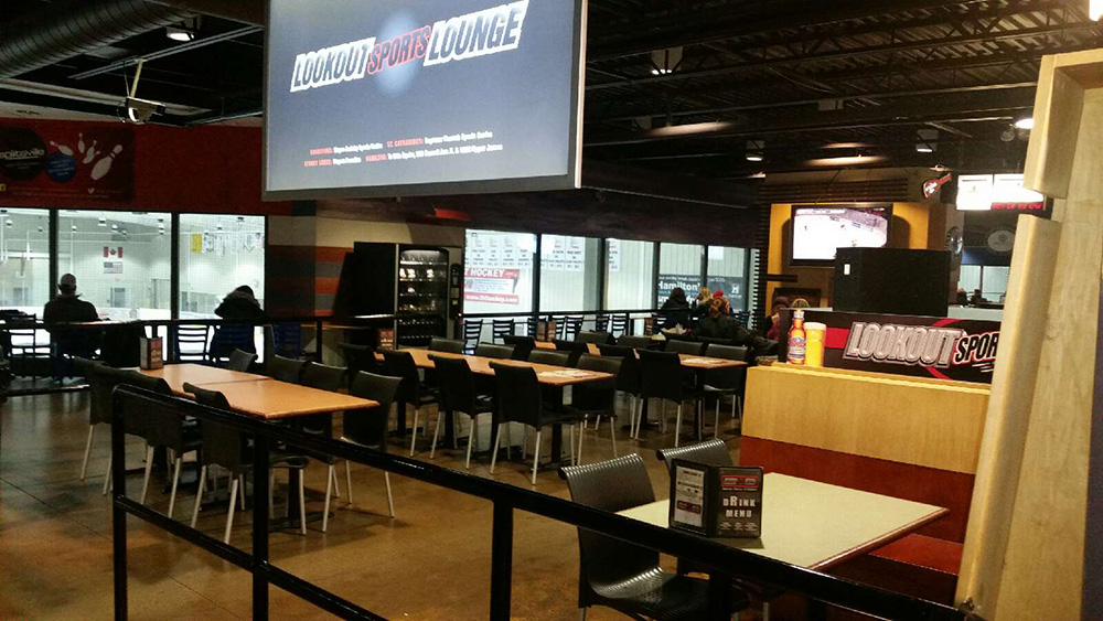 Lookout Sports Lounge | 710 Mountain Brow Blvd., Hamilton, ON L9K 1R7, Canada | Phone: (905) 318-8881