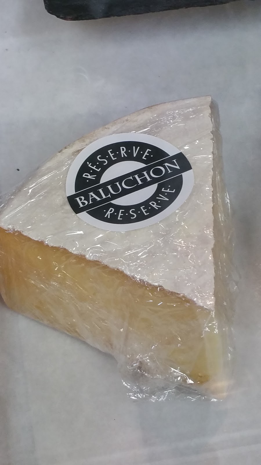 Fromagerie Baluchon | 400 Boulevard Lanaudière, Sainte-Anne-de-la-Pérade, QC G0X 2J0, Canada | Phone: (819) 801-2088