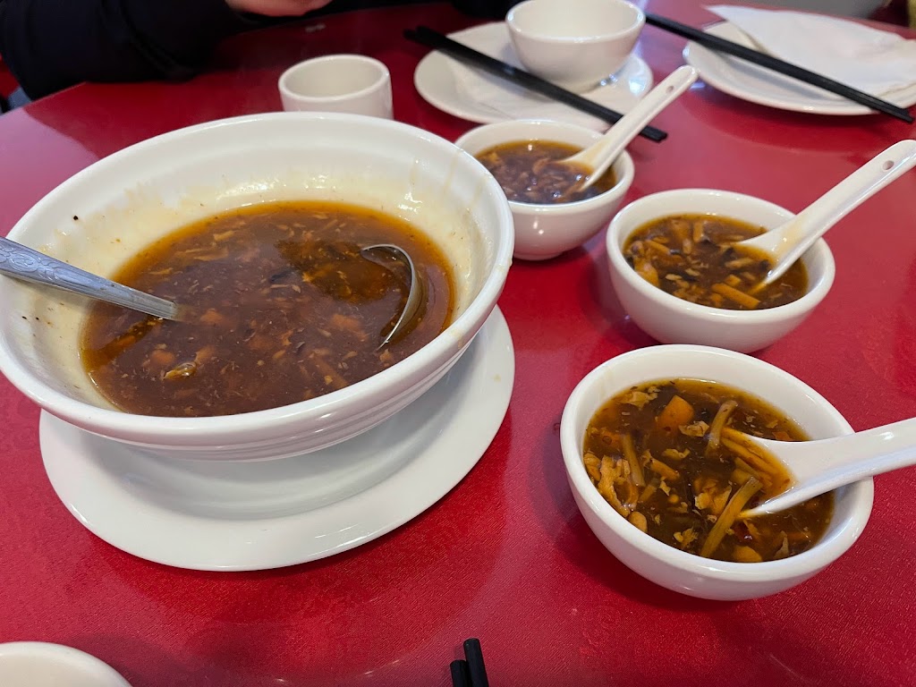 Has Dim Sum Noodle House | 870 Somerset St W, Ottawa, ON K1R 6R7, Canada | Phone: (613) 680-1688
