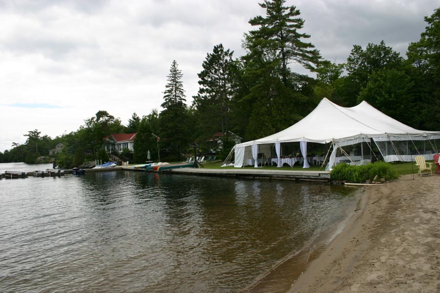 Karen Fancy Resort | 340 McDougall Crossing, Milton, ON L9T 0N5, Canada | Phone: (647) 243-8276