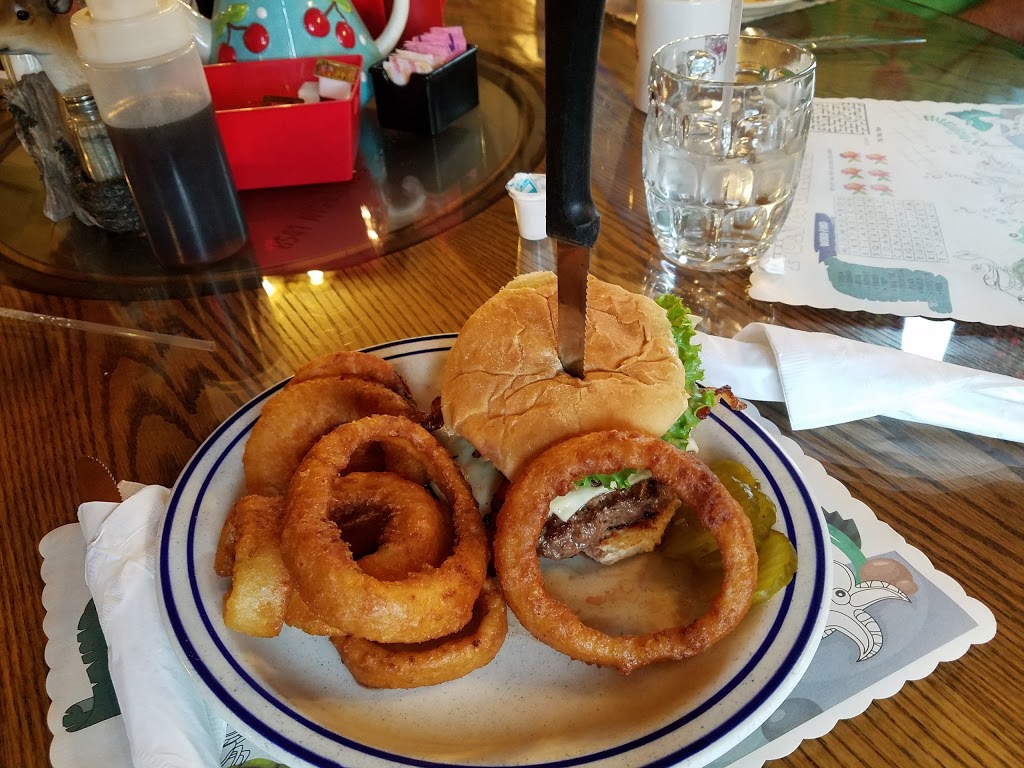 Cherry Tree Inn | 8541 NY-3, Henderson, NY 13650, USA | Phone: (315) 938-7281