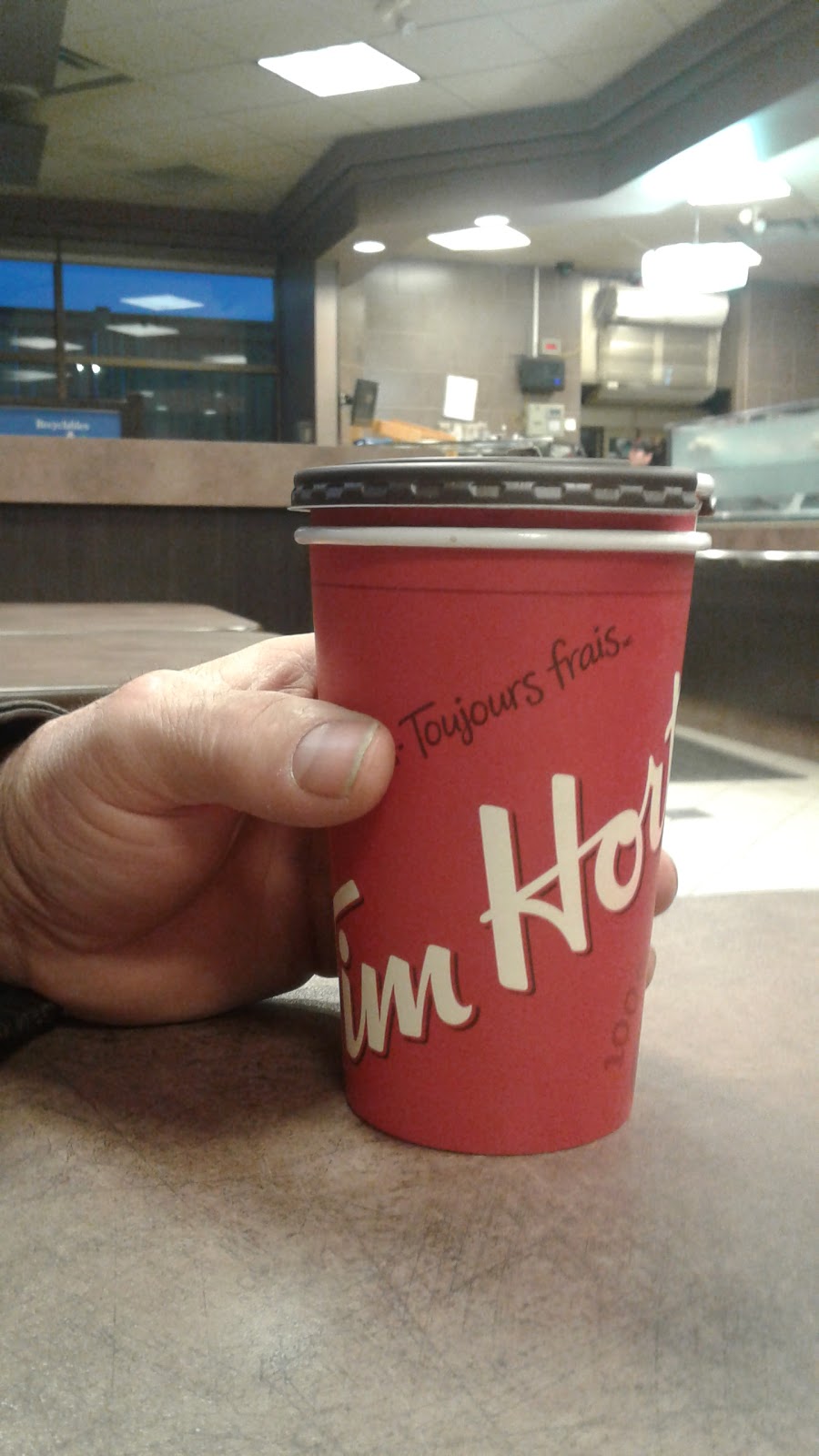 Tim Hortons | 225 Henry St, Brantford, ON N3S 7R4, Canada | Phone: (519) 753-4816