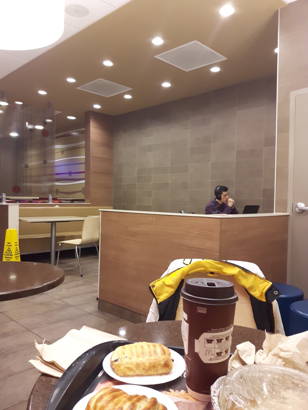 McDonalds | 222 Main St, Sackville, NB E4L 4C1, Canada | Phone: (506) 364-1997