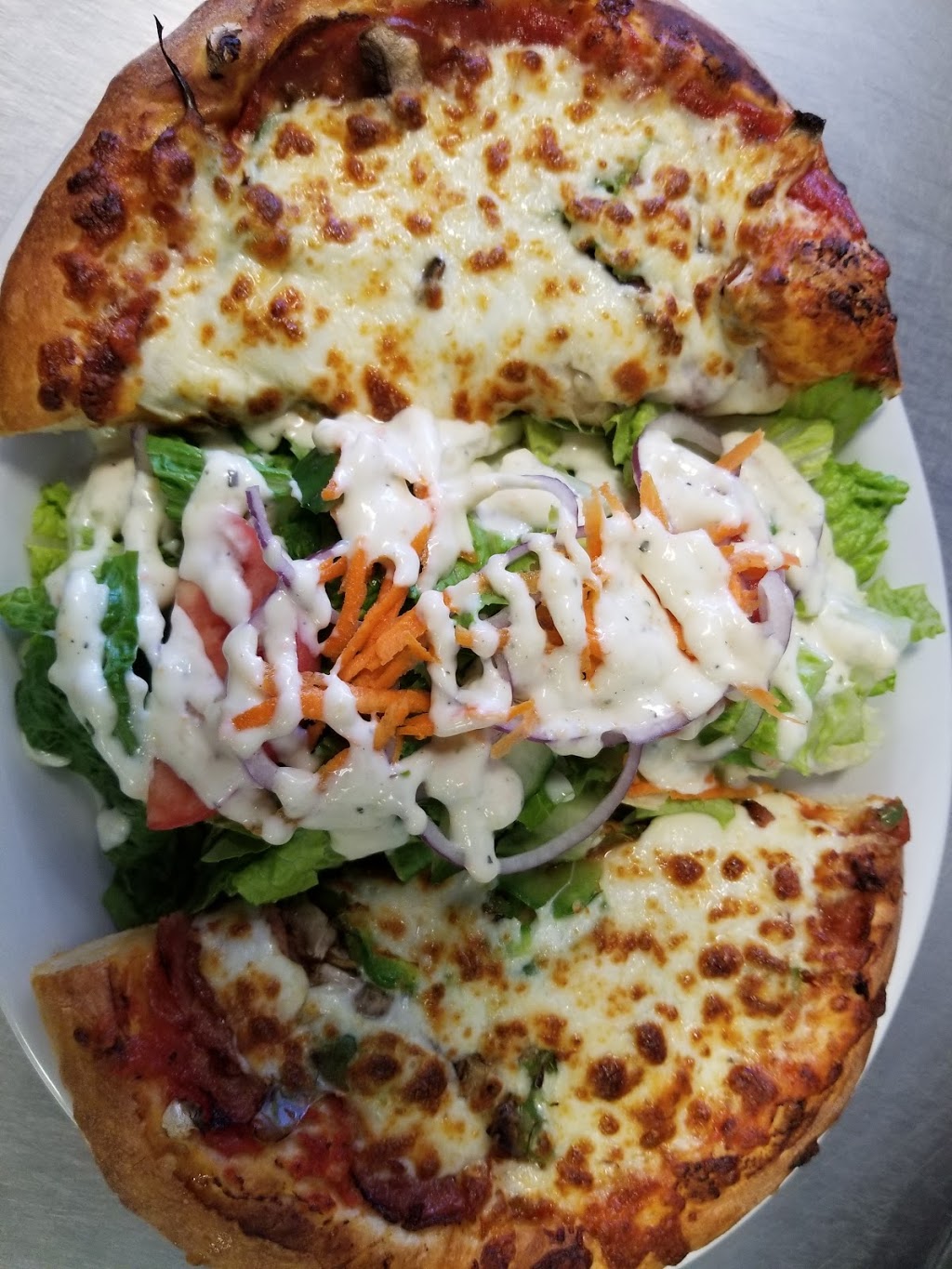 Québec Pizza | 1084 Boulevard de la Grande-Allée, Boisbriand, QC J7G 2T4, Canada | Phone: (450) 419-9111