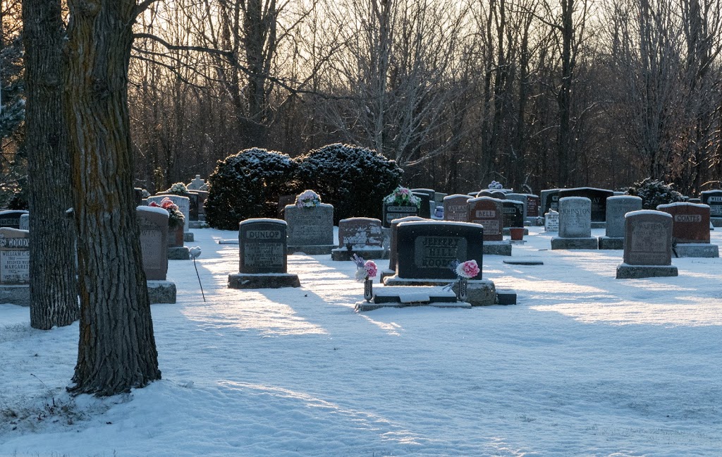 Maple Vale Cemetery | 320 Brockville St, Smiths Falls, ON K7A 4S5, Canada