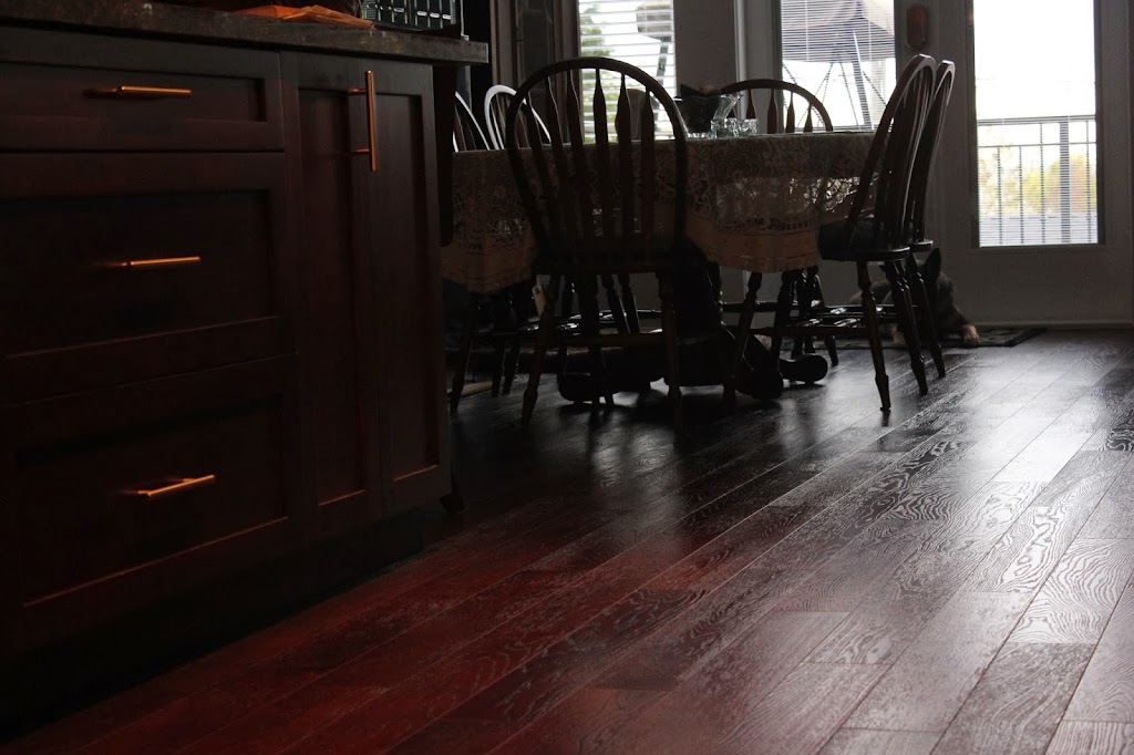 MaxFloors | 430 Ash St, New Westminster, BC V3M 3N2, Canada | Phone: (604) 537-9043