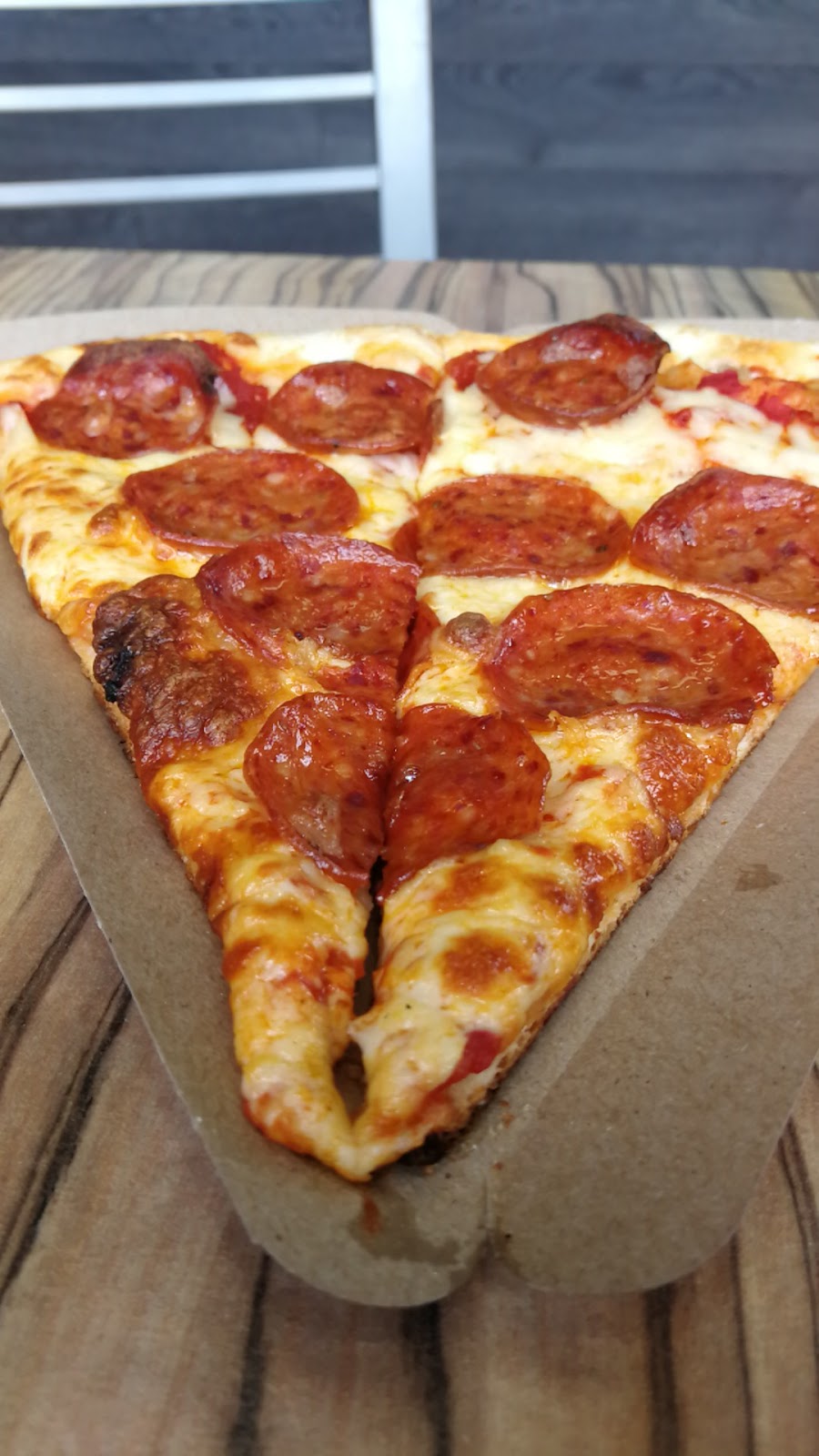 Pizzaville | 31 Colossus Dr #101, Woodbridge, ON L4L 9K4, Canada | Phone: (416) 736-3636