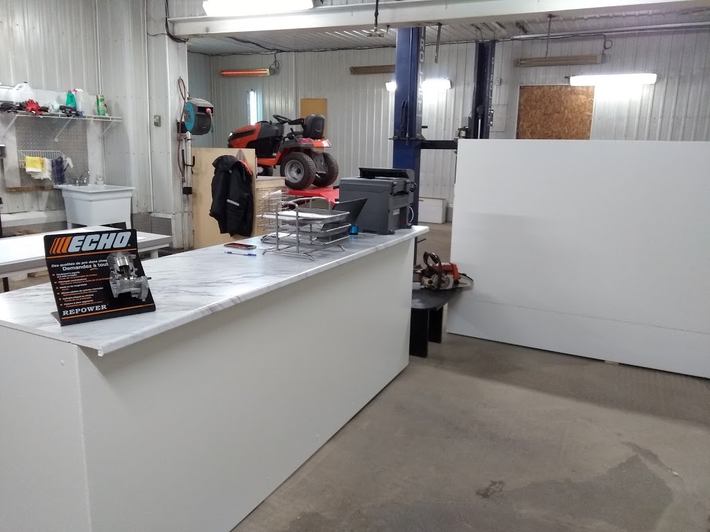 Le Technicien du 2 temps et 4 temps | 1573 Rue King E, Sherbrooke, QC J1G 1E8, Canada | Phone: (819) 919-8324