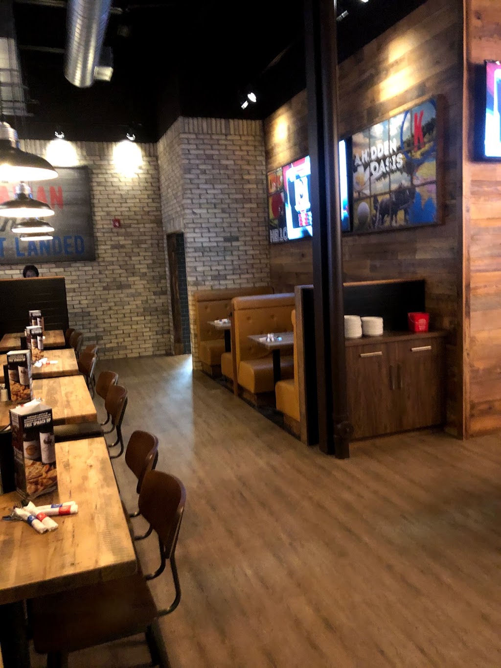 Kelseys Original Roadhouse | 8225 Financial Dr, Brampton, ON L6Y 1M1, Canada | Phone: (289) 323-0900