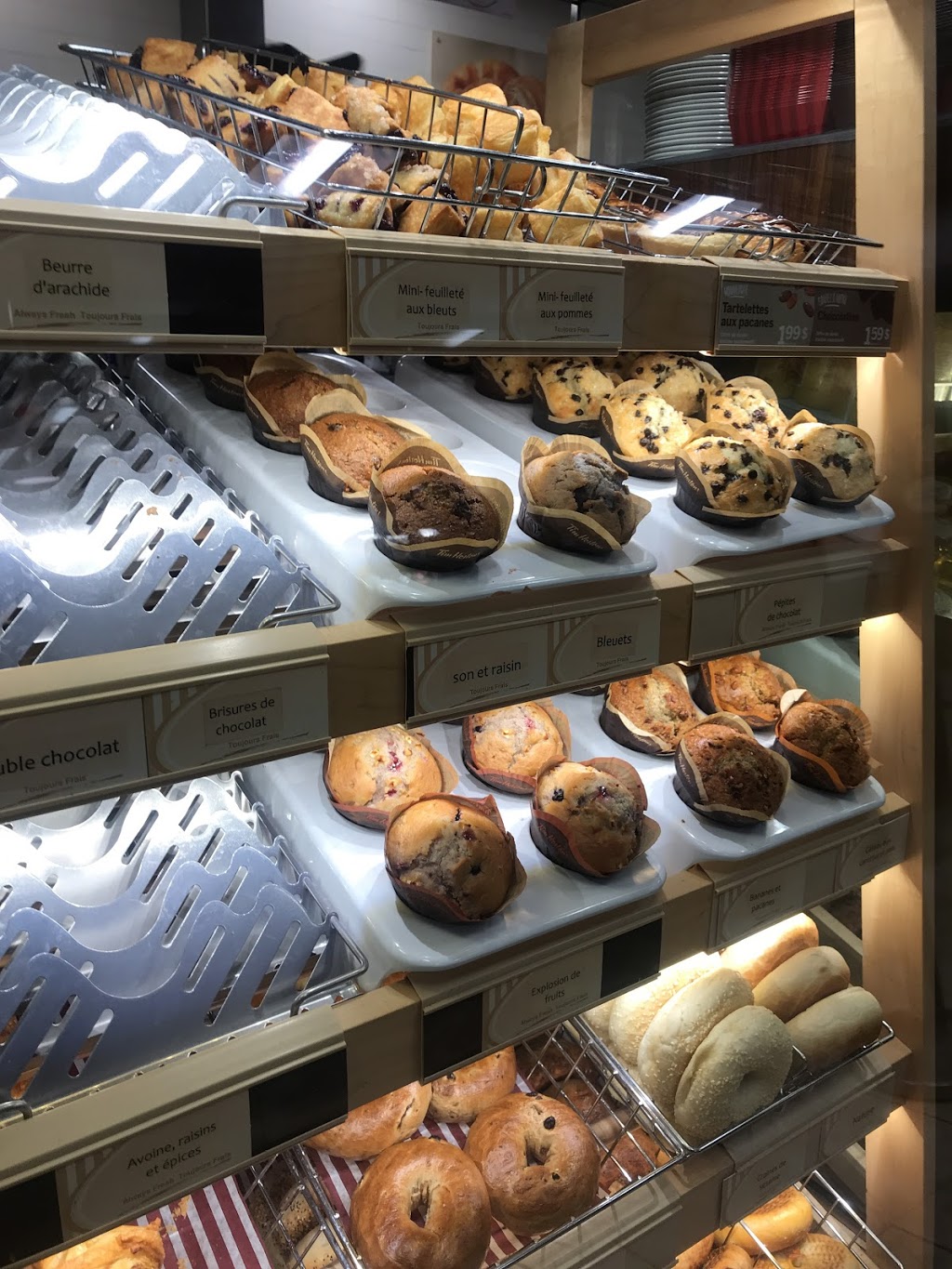 Tim Hortons | 1041 Avenue Gilles Villeneuve, Berthierville, QC J0K 1A0, Canada | Phone: (450) 836-6111