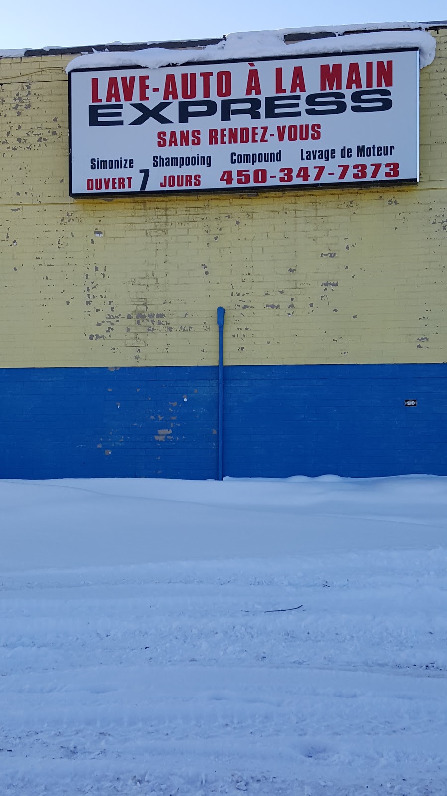 Lave Auto A La Main Express | 140 Boulevard du Séminaire N, Saint-Jean-sur-Richelieu, QC J3B 0E8, Canada | Phone: (450) 347-7373