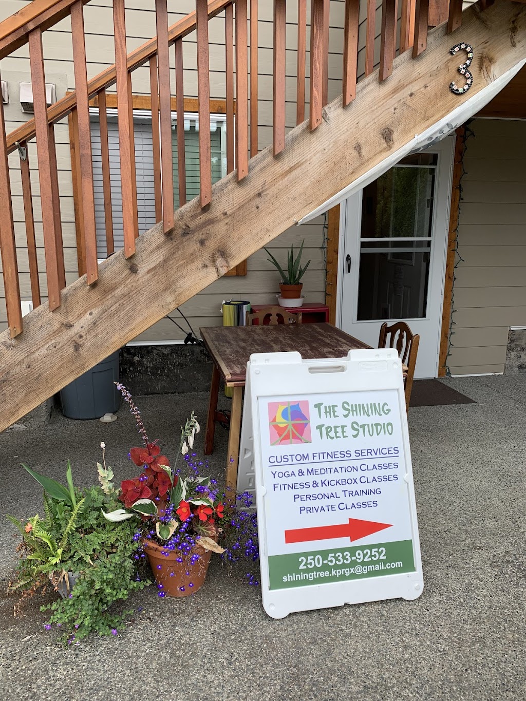 The Shining Tree Studio | back of building, 9765 Chemainus Rd Unit 3, Chemainus, BC V0R 1K0, Canada | Phone: (250) 533-9252