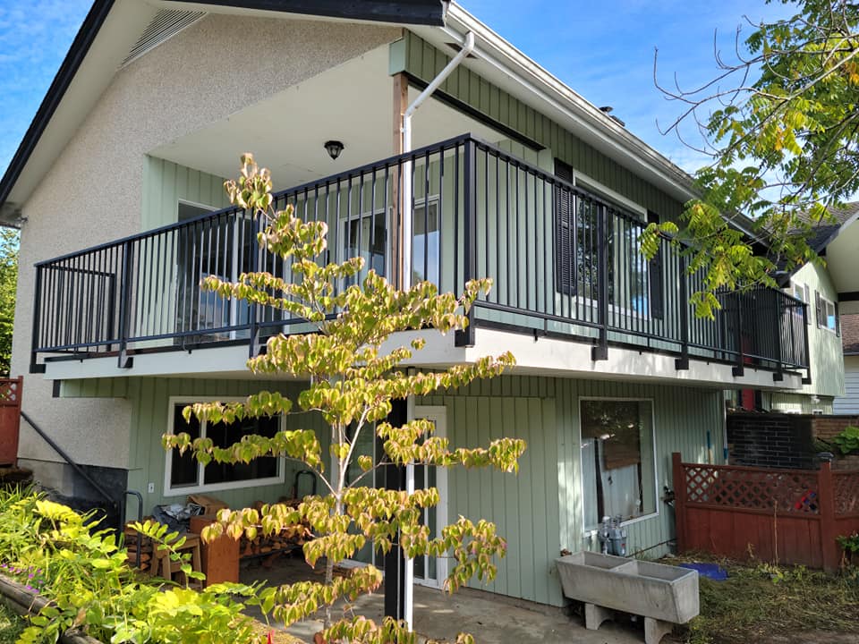 Dads Weatherdek - Vinyl Decking & Aluminum Railings | 6434 Diana Pl, Duncan, BC V9L 5V1, Canada | Phone: (250) 710-1210