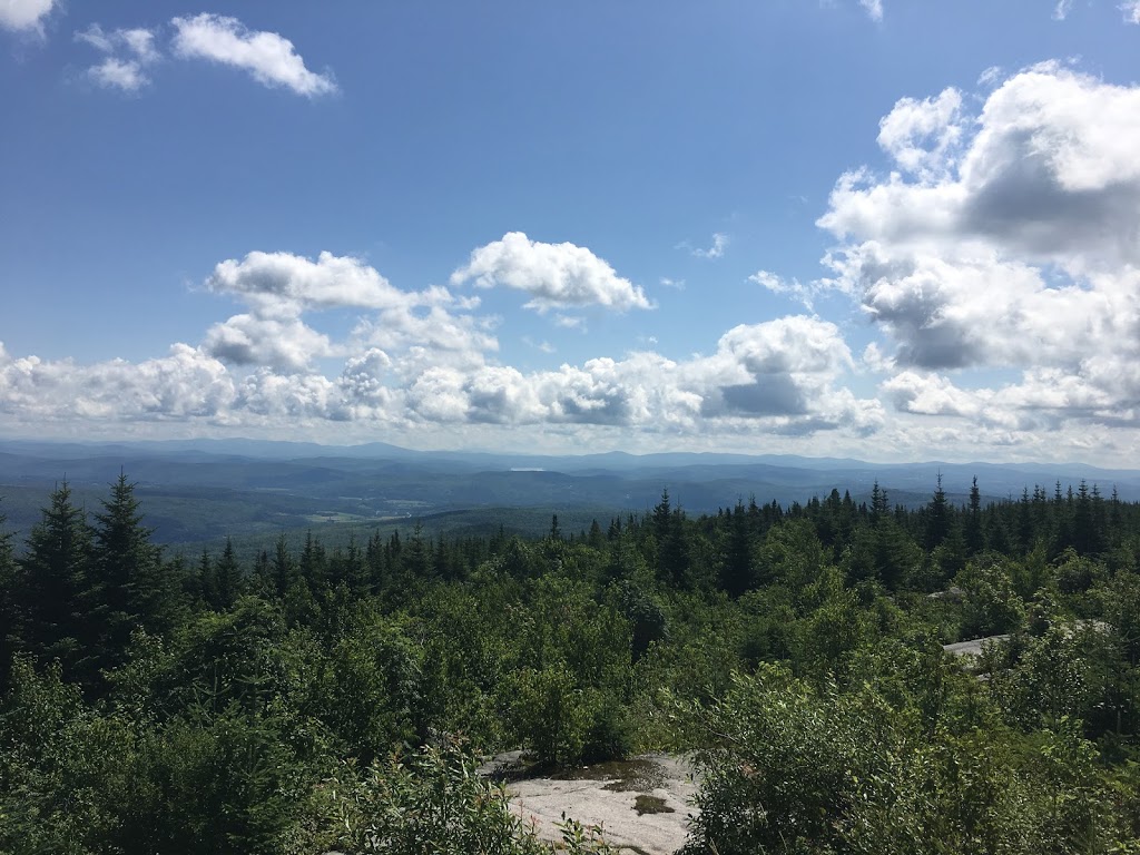 Stationnement Mont Hereford | 555 Chemin de Coaticook, East Hereford, QC J0B 1S0, Canada