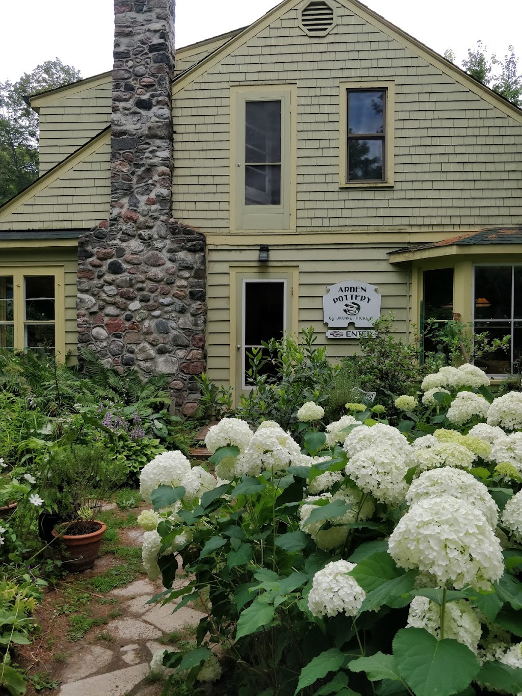 Arden Pottery | 1040 Big Clear Ln, Central Frontenac, ON K0H 1B0, Canada | Phone: (613) 335-2763