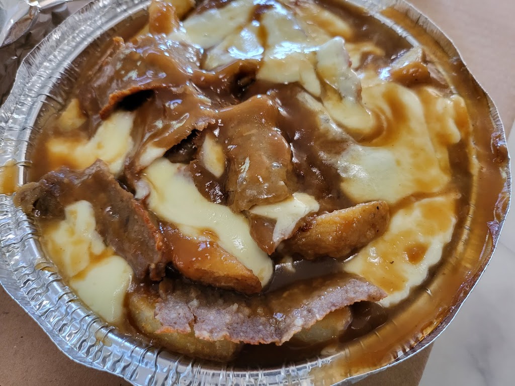 Freddies Pizza & Donair | 504 Champlain St, Dieppe, NB E1A 1P4, Canada | Phone: (506) 383-5555